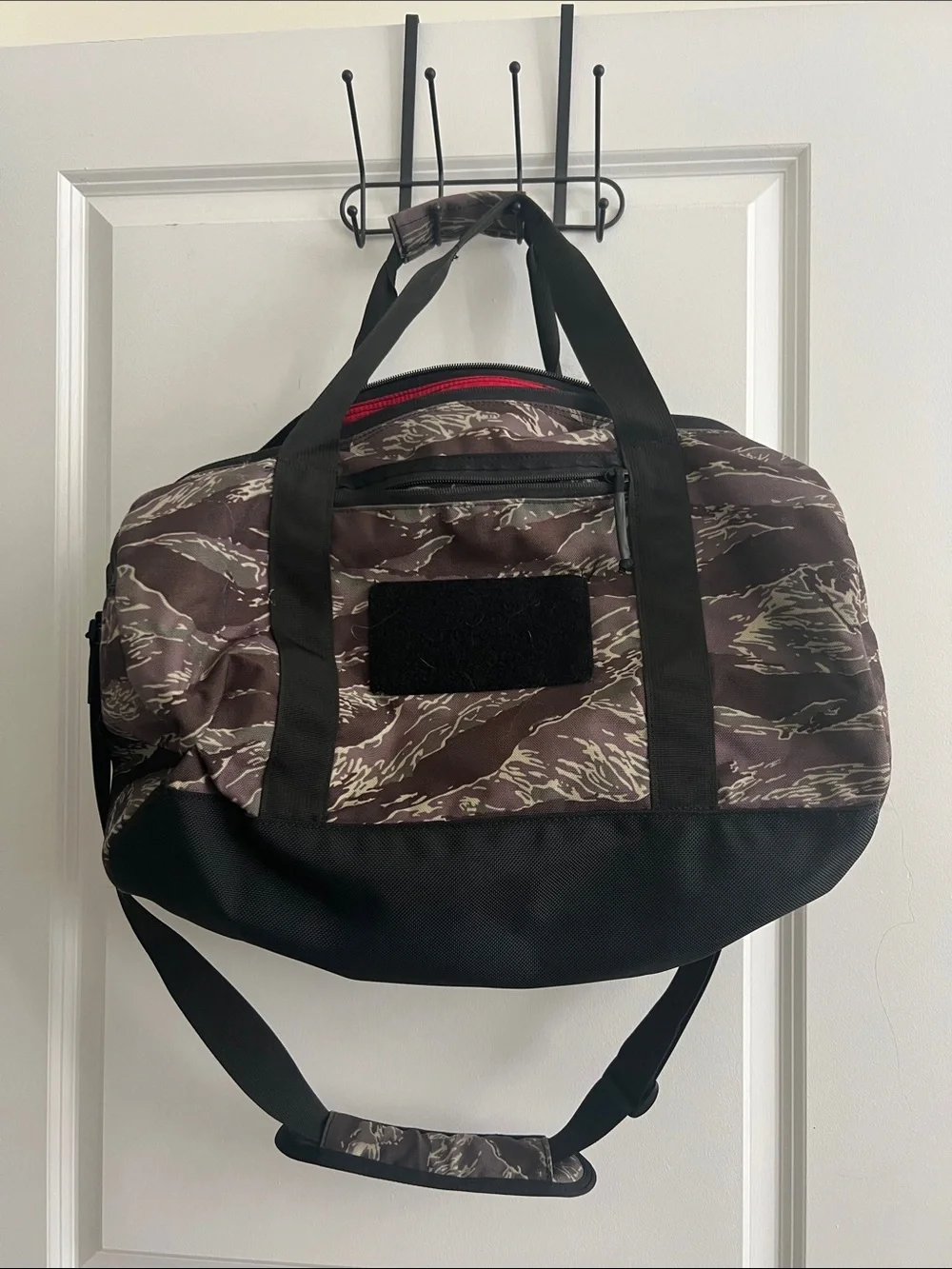 WRMFZY Men's Camo Travel Duffel Bag - Black & Brown